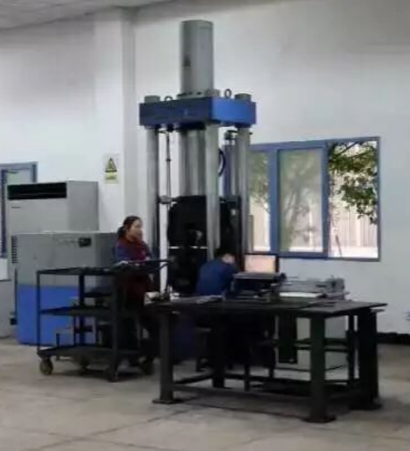 机电破坏负荷试验装置